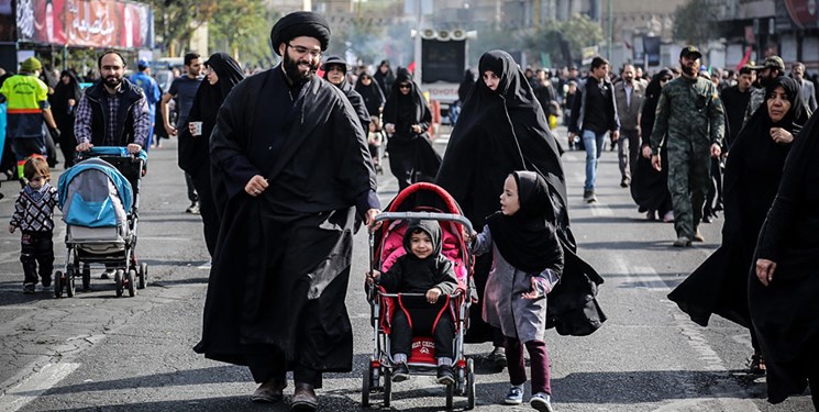 پیاده‌روی حرم تا حرم جاماندگان اربعین در غرب تهران