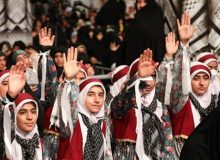 دختری که پس از دیدار با رهبر، دست پر به روستایش برمی‌گردد