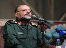اداره موفق کشور تنها با مدیریت جهادی امکان‌پذیر است