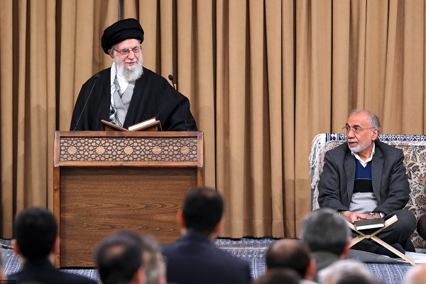 احساس حقیقی حضور در پیشگاه پروردگار، مهم‌ترین ادب تلاوت قرآن است